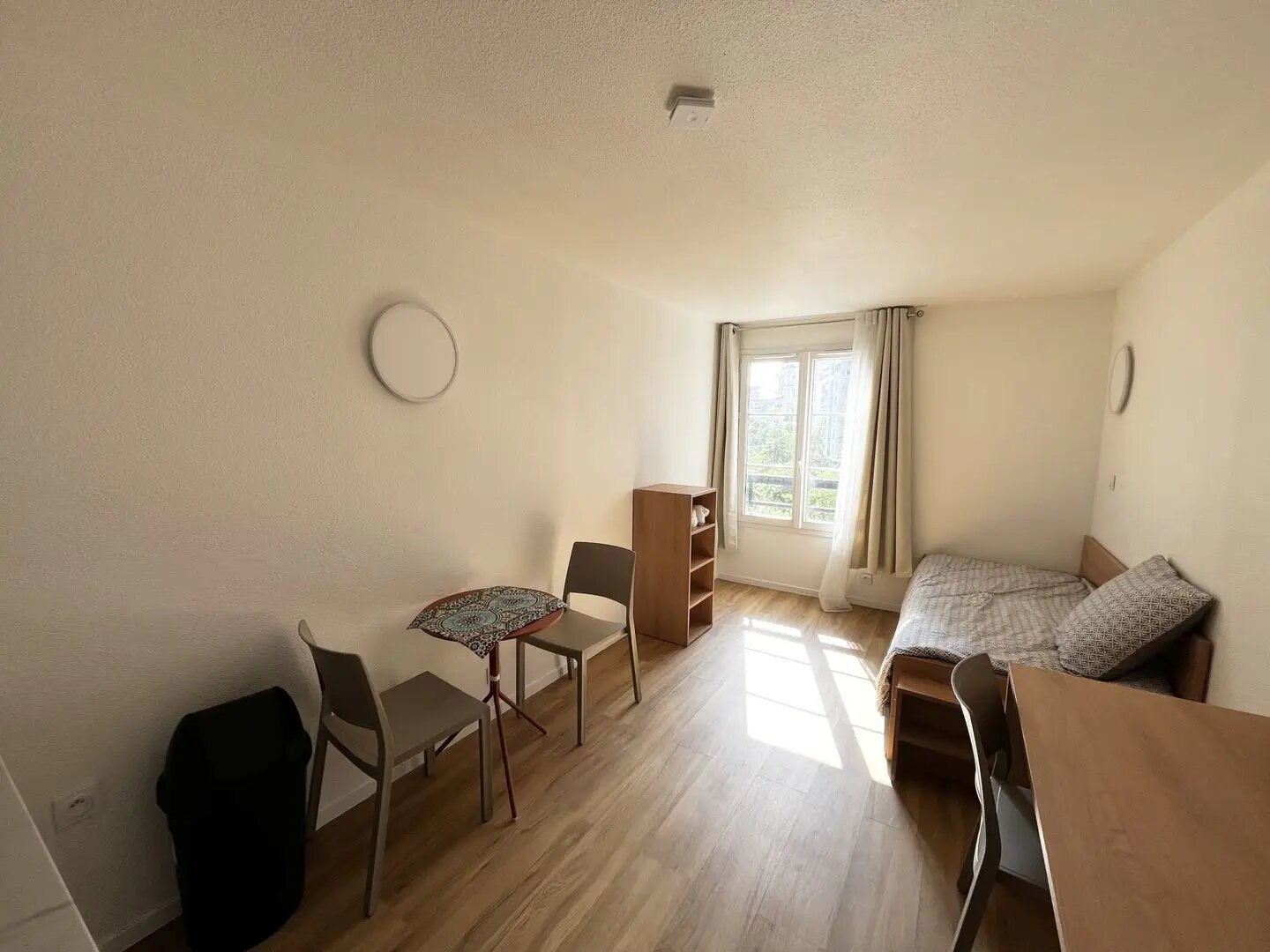 Appartement à louer, 18m², Courbevoie