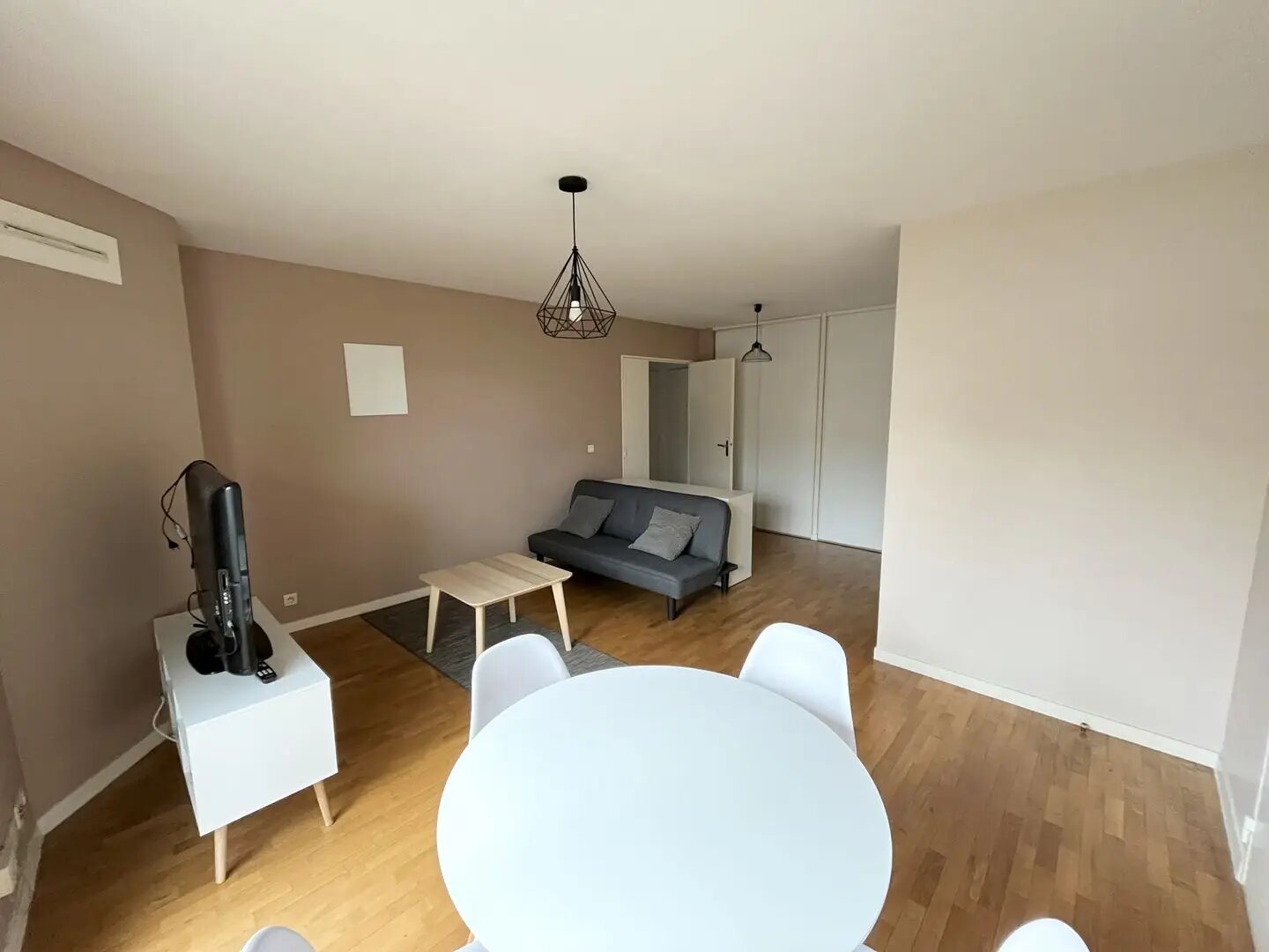 Appartement à louer, 46m², Châtillon
