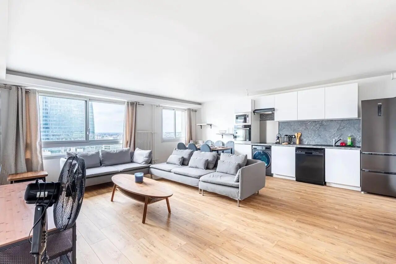 Appartement à louer, 81m², Courbevoie