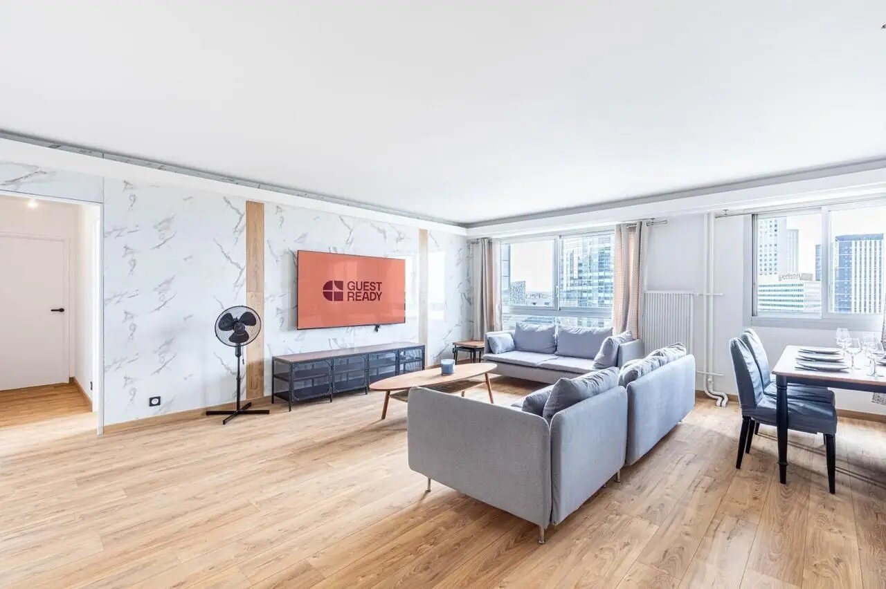 Appartement à louer, 81m², Courbevoie