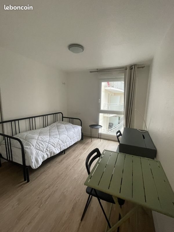 Appartement à louer, 18m², Courbevoie