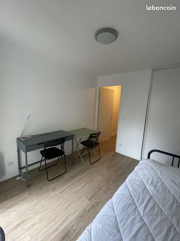 Appartement à louer, 18m², Courbevoie