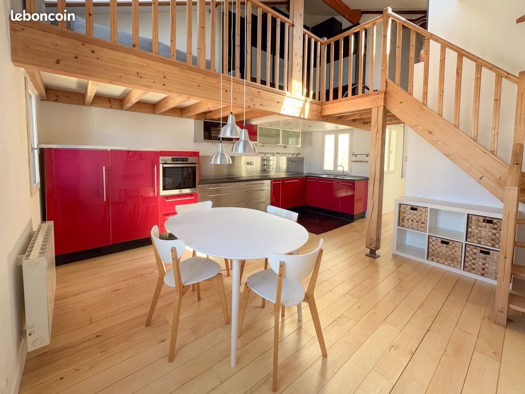 Appartement à louer, 65m², Puteaux
