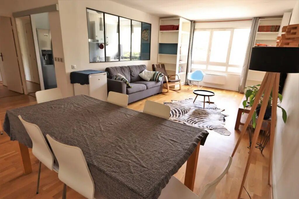 Appartement à louer, 70m², Courbevoie