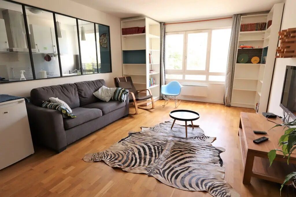 Appartement à louer, 70m², Courbevoie
