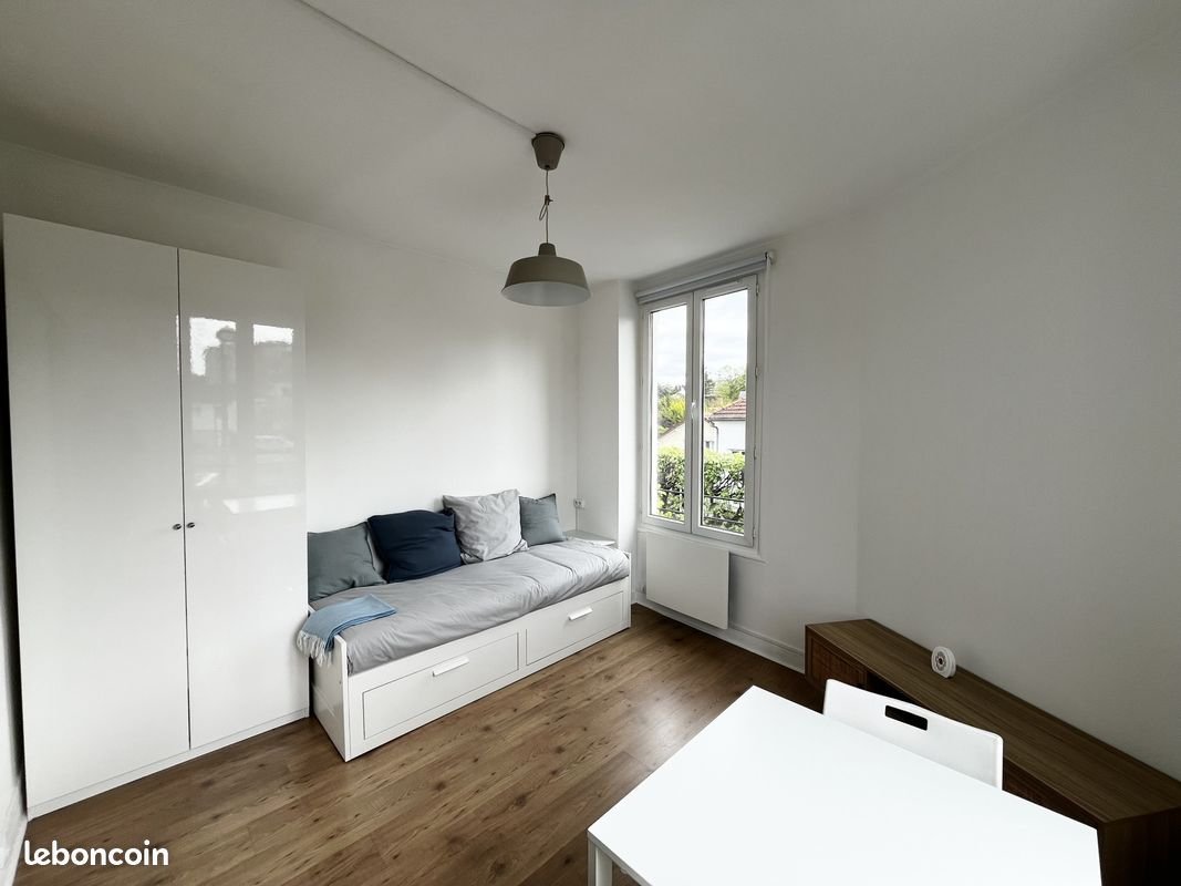 Appartement à louer, 18m², Rueil-Malmaison