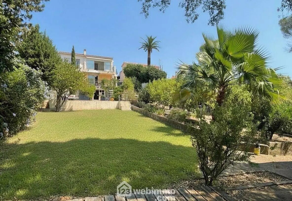 Maison à vendre, 182m², Fréjus