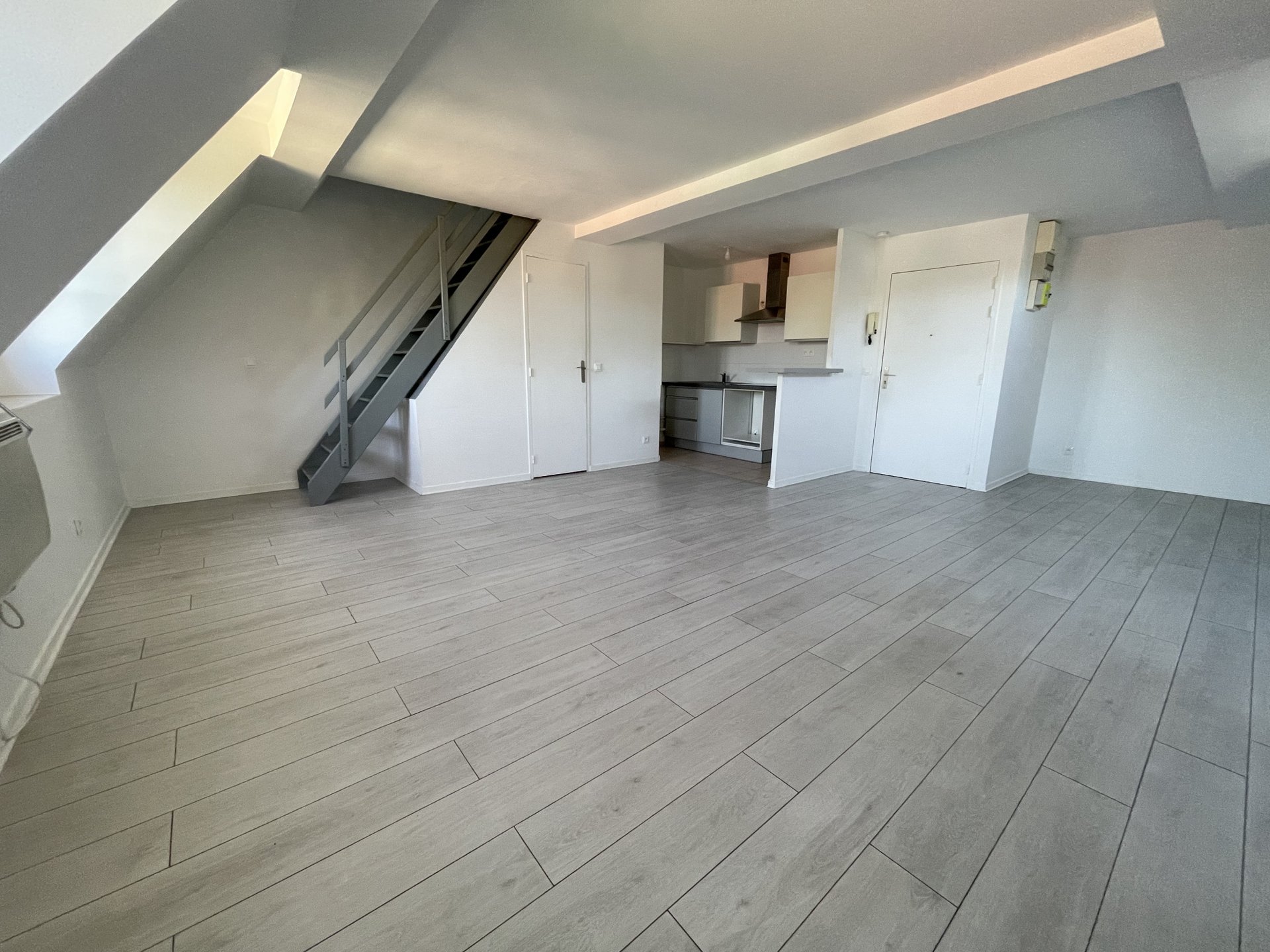 Appartement à louer, 2m², Corbeil-Essonnes