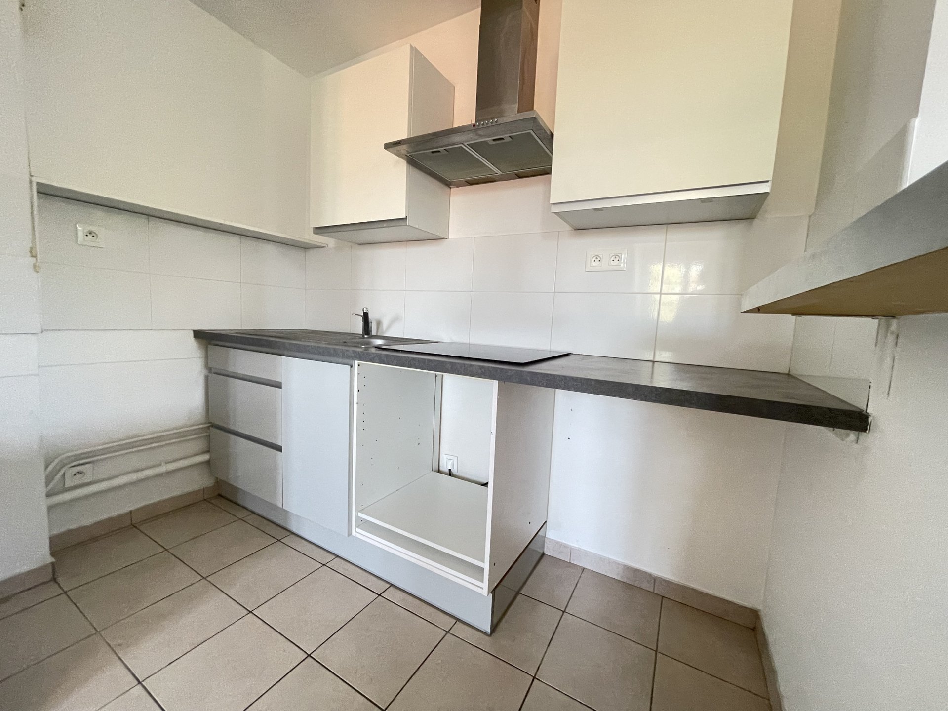 Appartement à louer, 2m², Corbeil-Essonnes