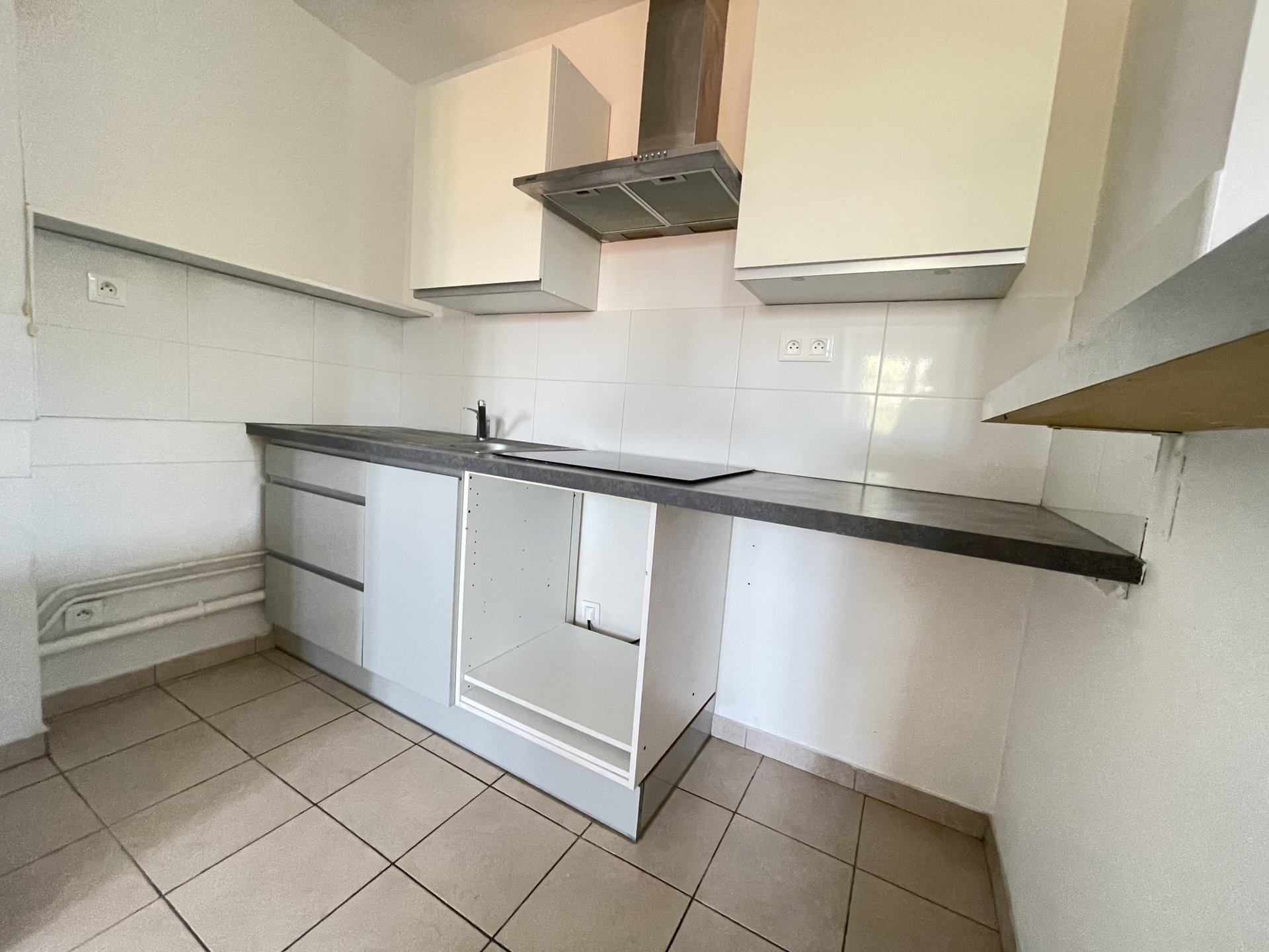 Appartement à louer, 2m², Corbeil-Essonnes