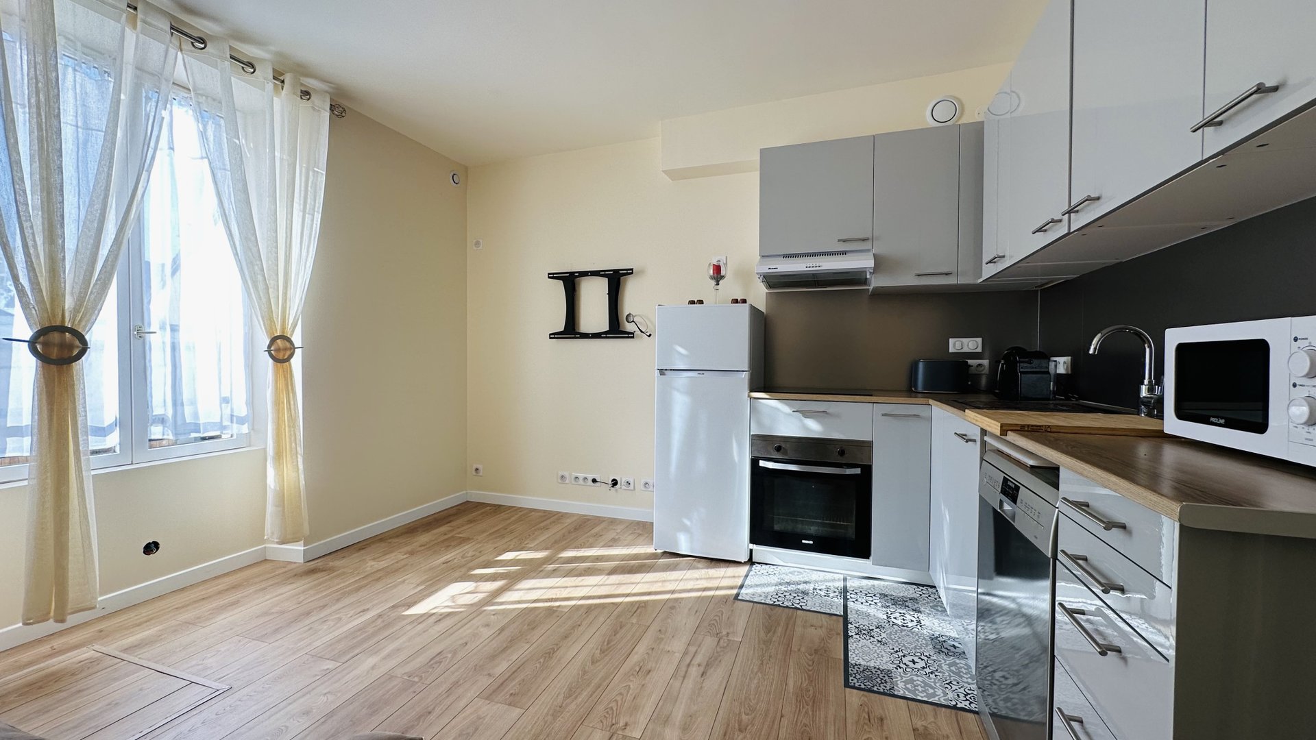 Appartement à louer, 2m², Corbeil-Essonnes