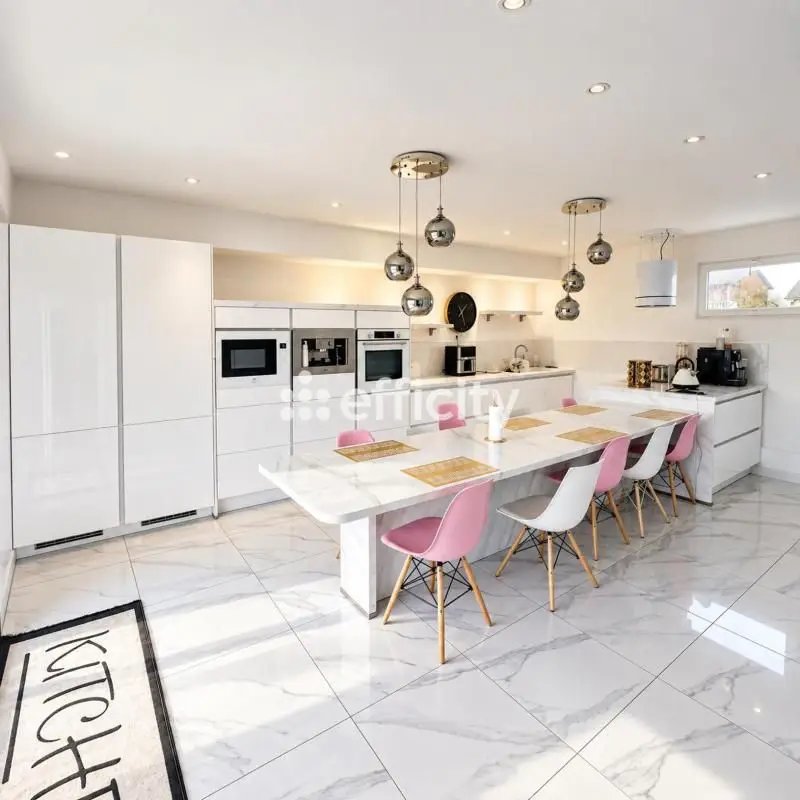 Maison à vendre, 180m², Vaulx-en-Velin