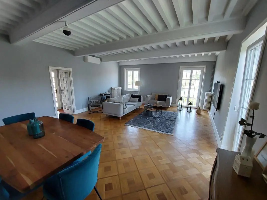 Appartement à vendre, 151m², Pierre-Bénite