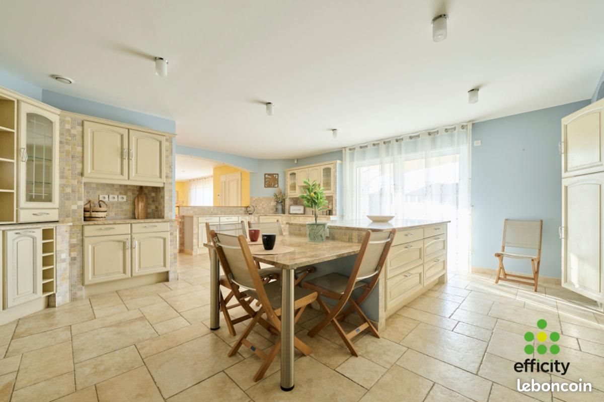 Maison à vendre, 204m², Toussieu