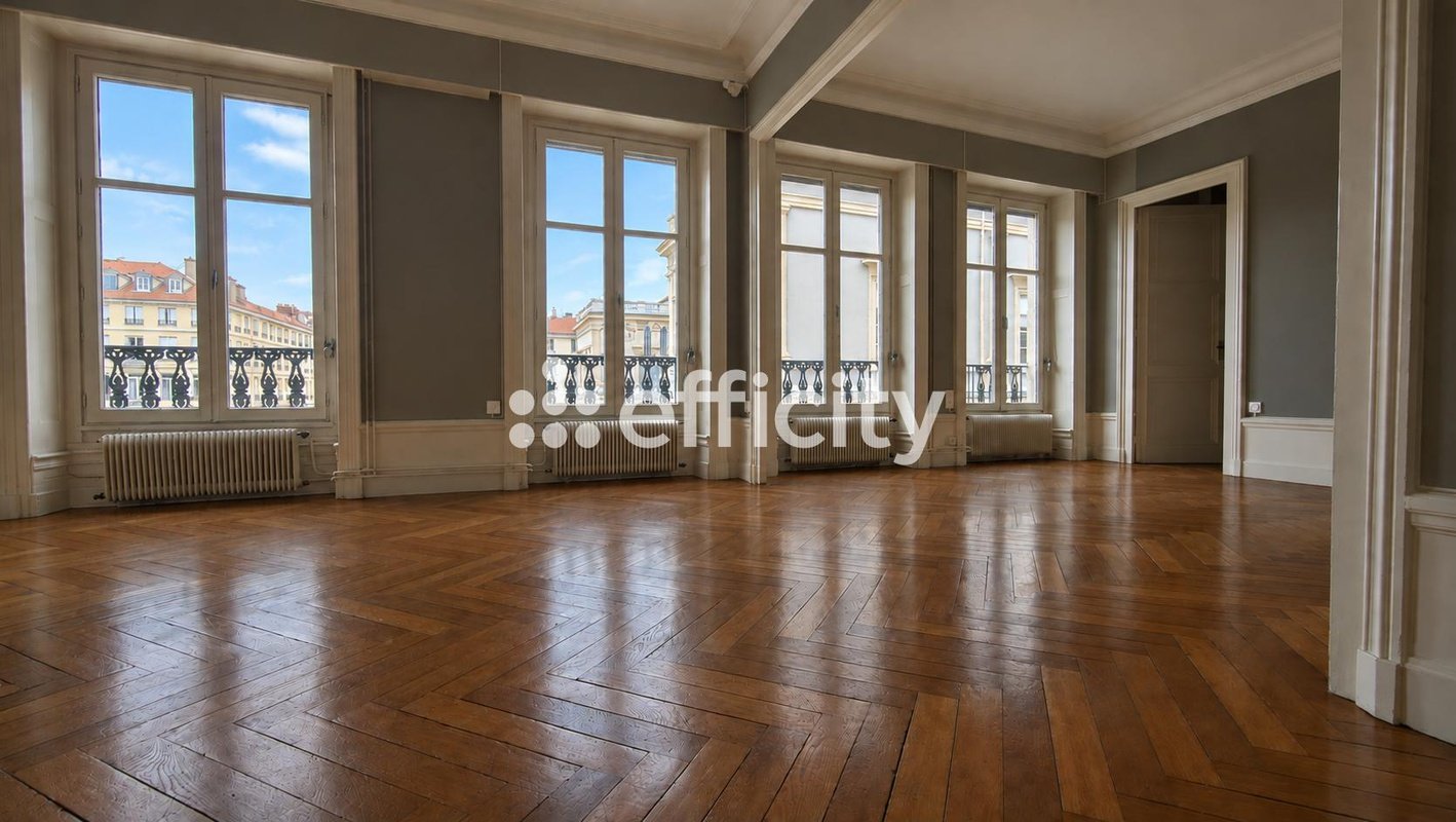 Appartement à vendre, 165m², Saint-Étienne