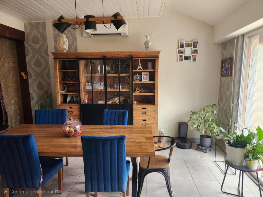 Maison à vendre, 120m², Saint-Léon-sur-l'Isle