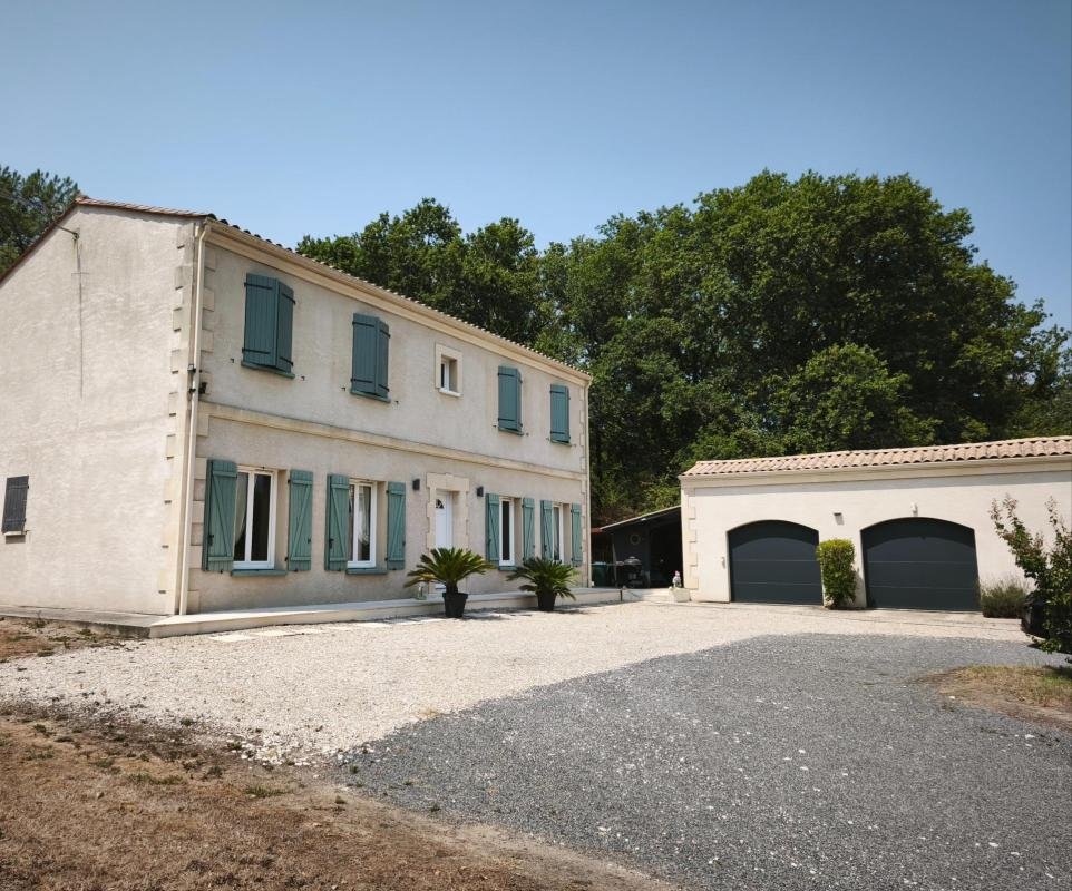 Maison à vendre, 180m², Montlieu-la-Garde
