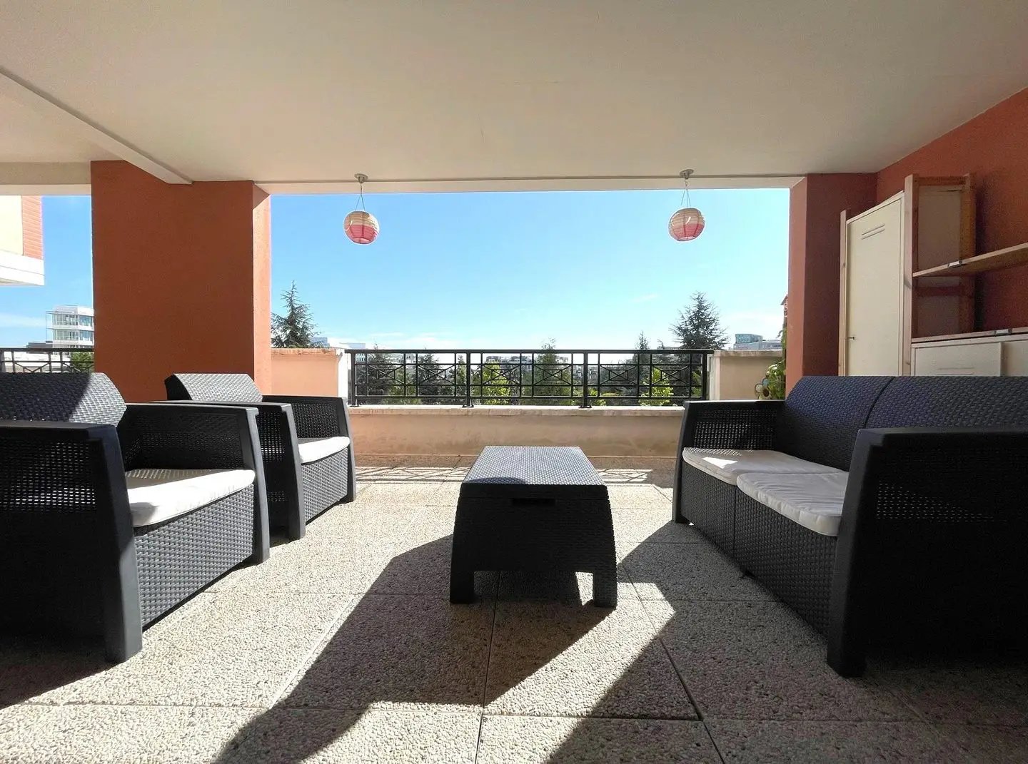 Appartement à louer, 69m², Courbevoie