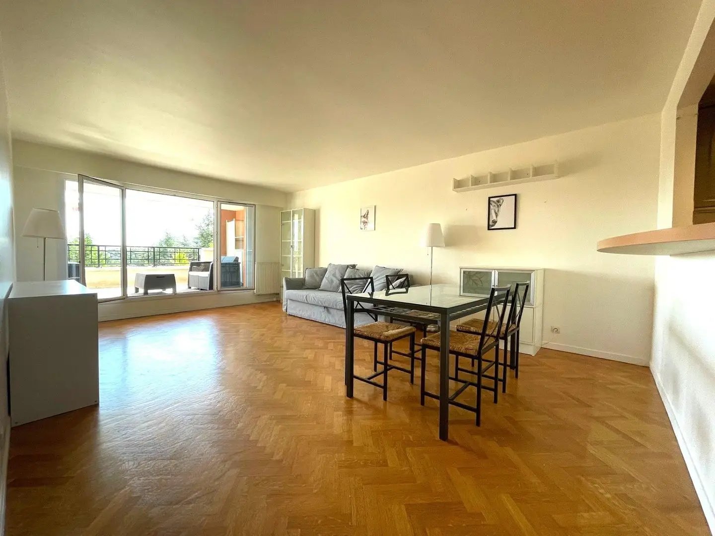 Appartement à louer, 69m², Courbevoie
