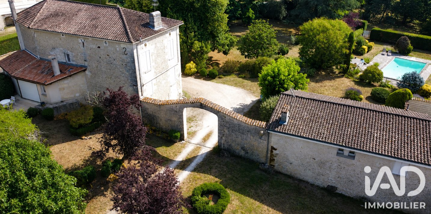 Maison à vendre, 223m², La Clotte