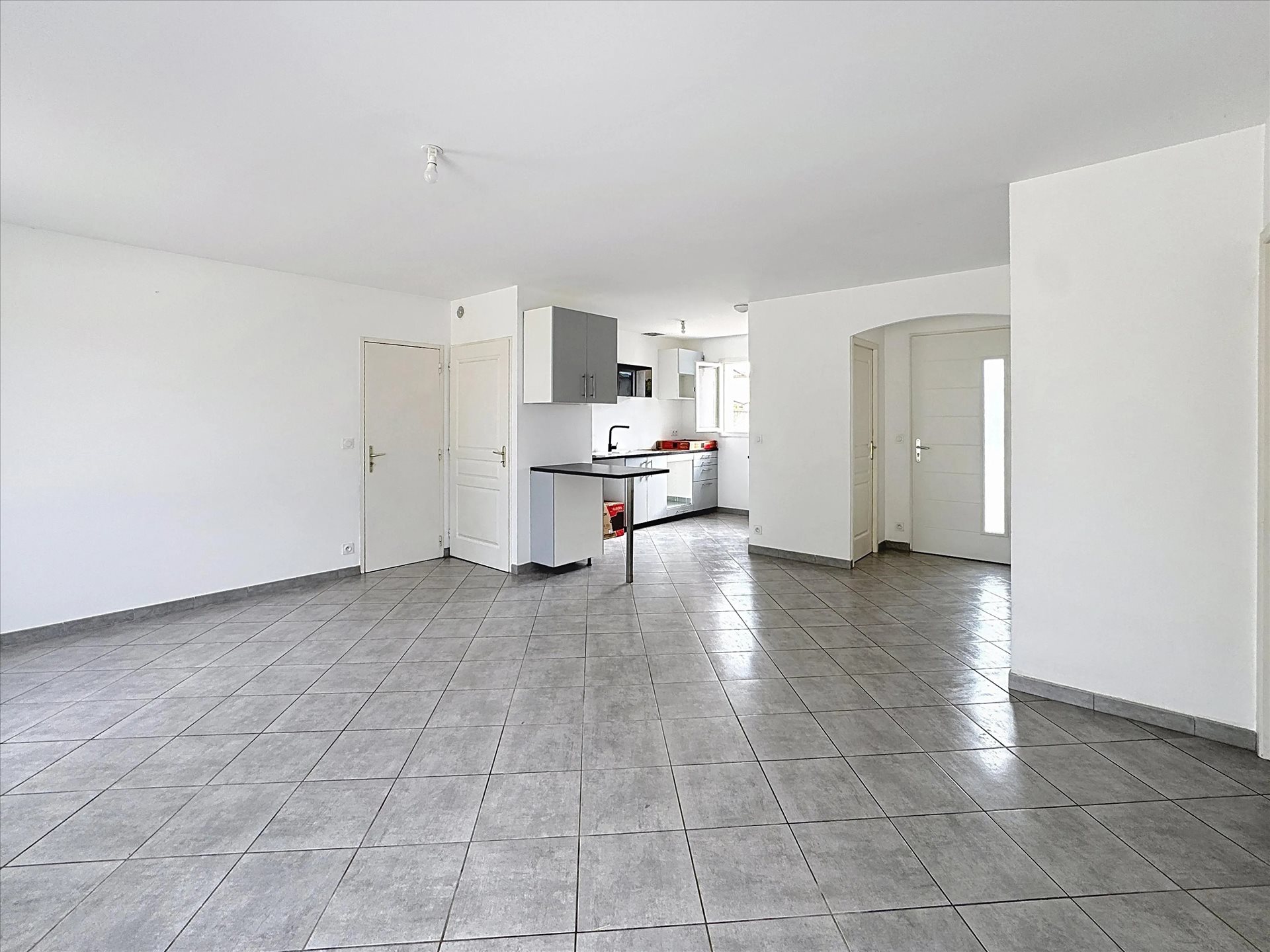 Maison à louer, 80m², Alès