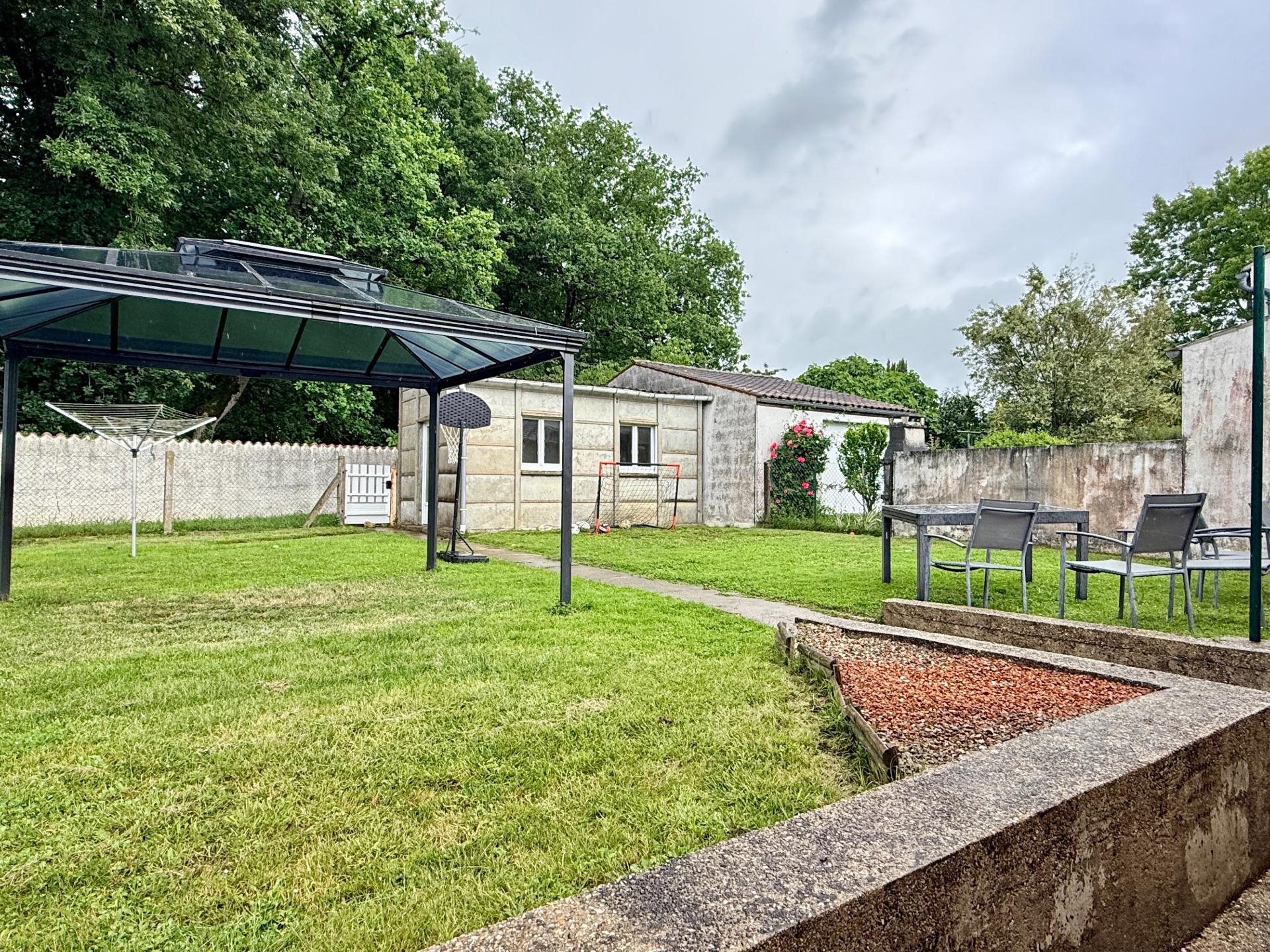 Maison à vendre, 59m², Saintes