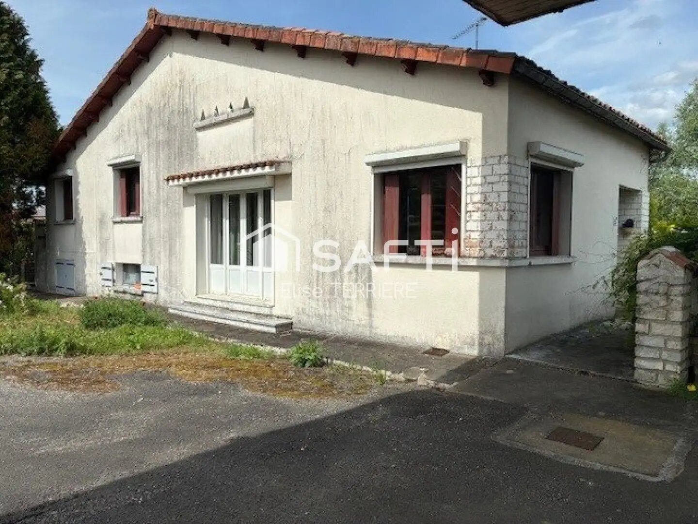 Maison à vendre, 197m², Aigre