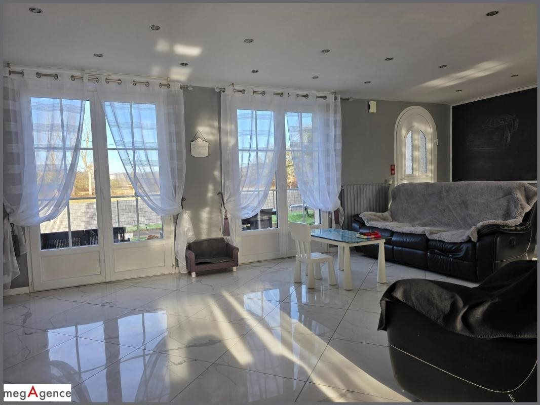 Maison à vendre, 237m², Fougères