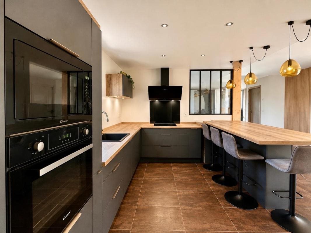 Maison à vendre, 111m², Bobital