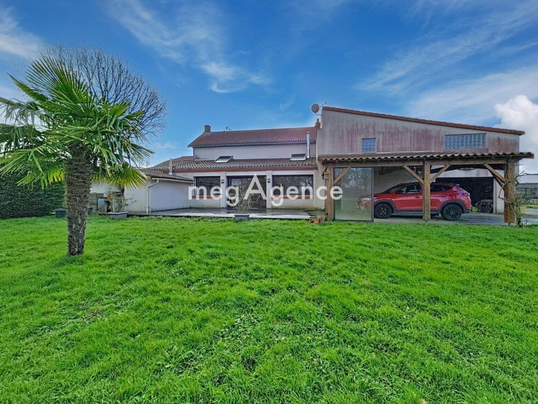 Maison à vendre, 200m², Bégrolles-en-Mauges