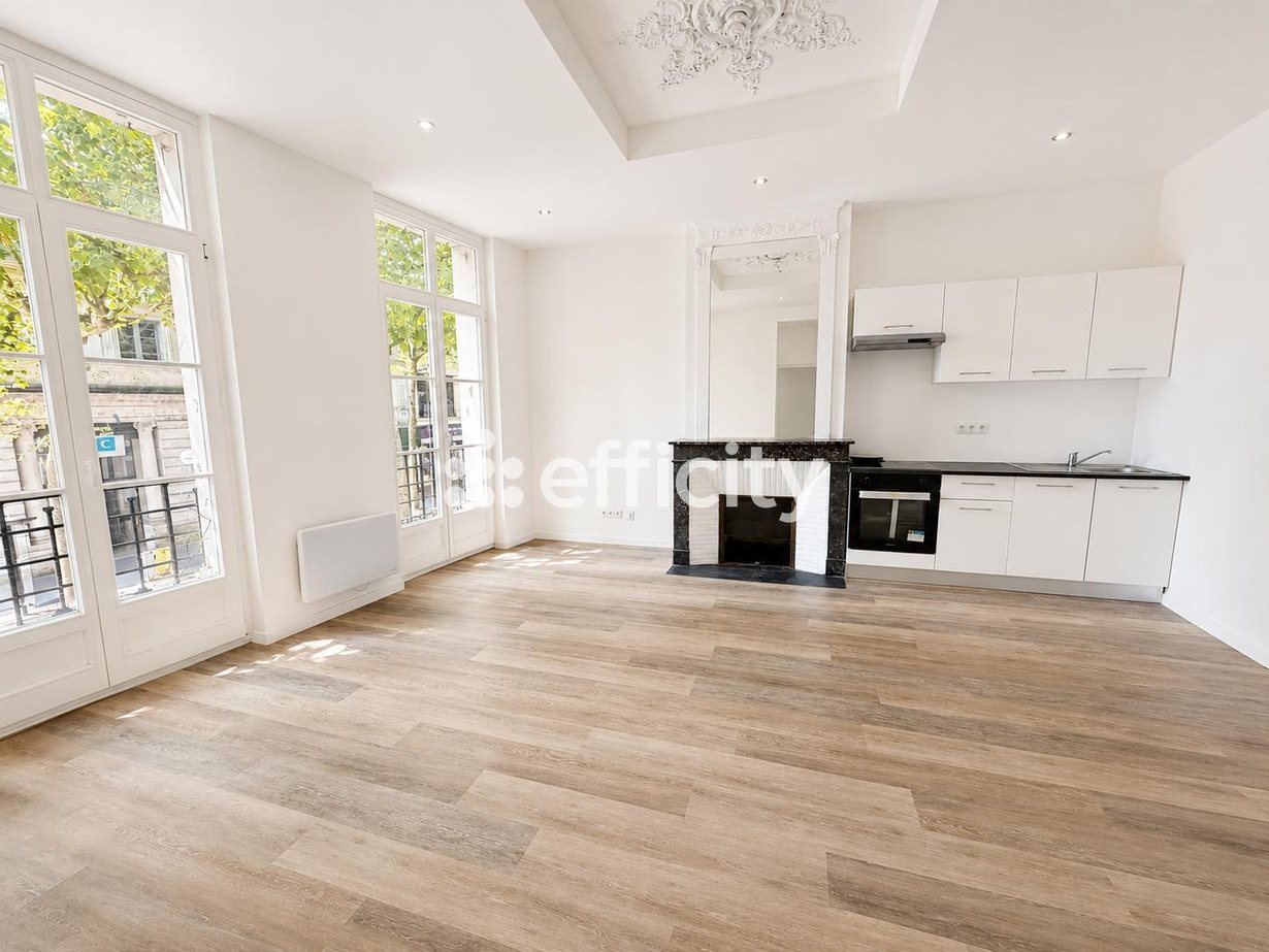 Appartement à vendre, 40m², Saintes