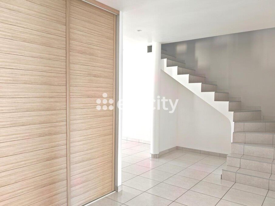 Maison à louer, 114m², Saint-Féliu-d'Amont
