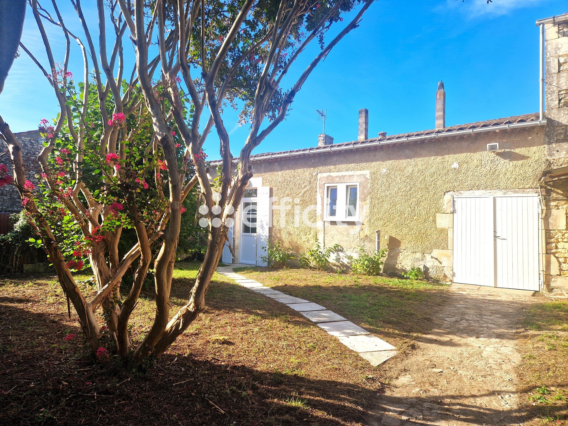 Maison à vendre, 3m², Cozes