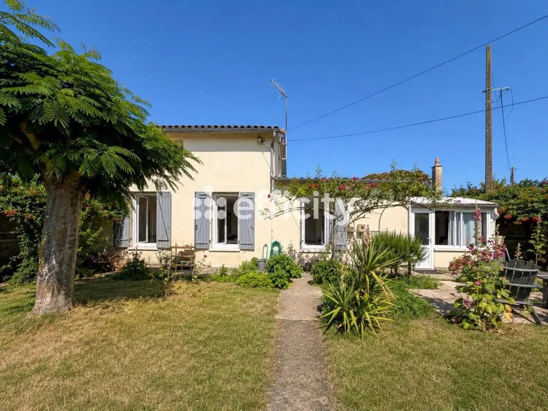 Maison à vendre, 87m², Saintes