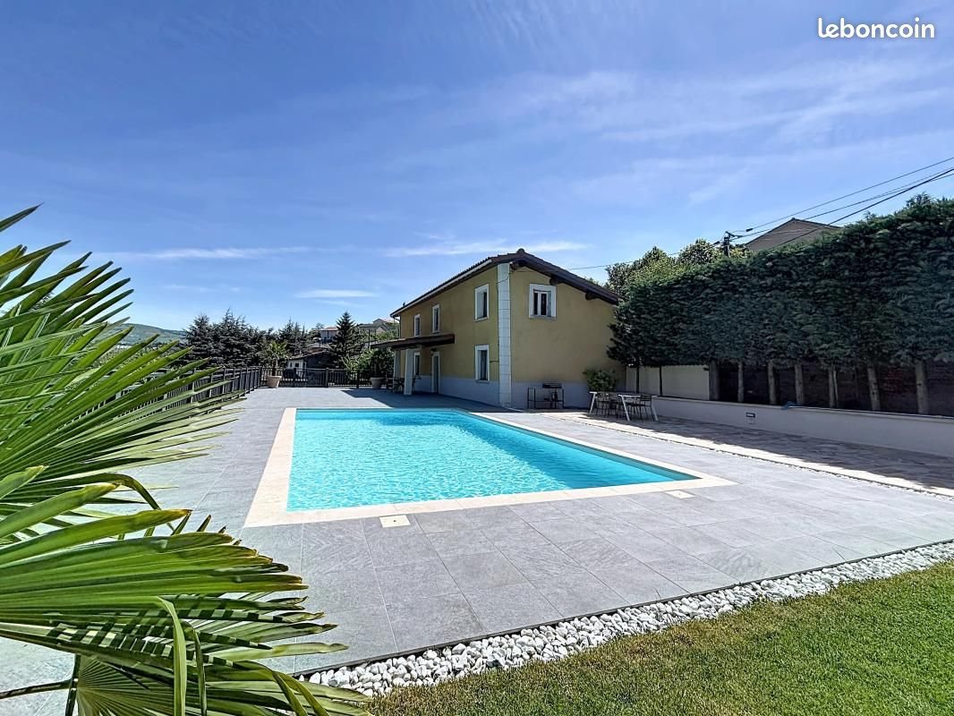 Maison à vendre, 135m², Genilac
