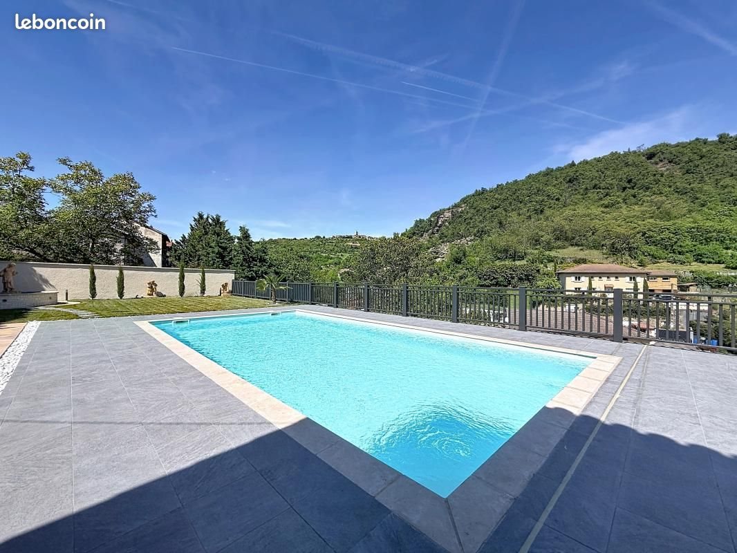 Maison à vendre, 135m², Genilac