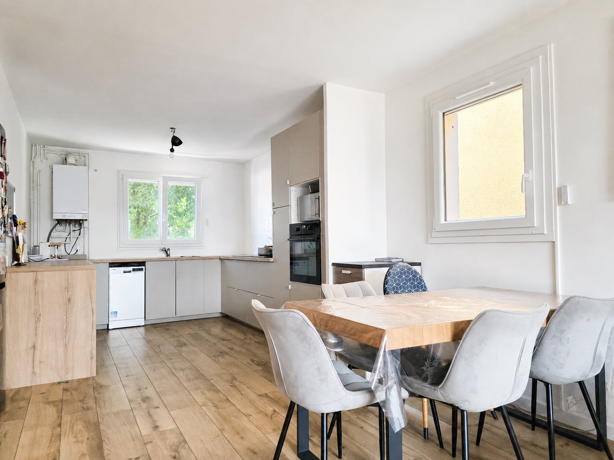 Maison à vendre, 109m², Saint-Genis-Laval