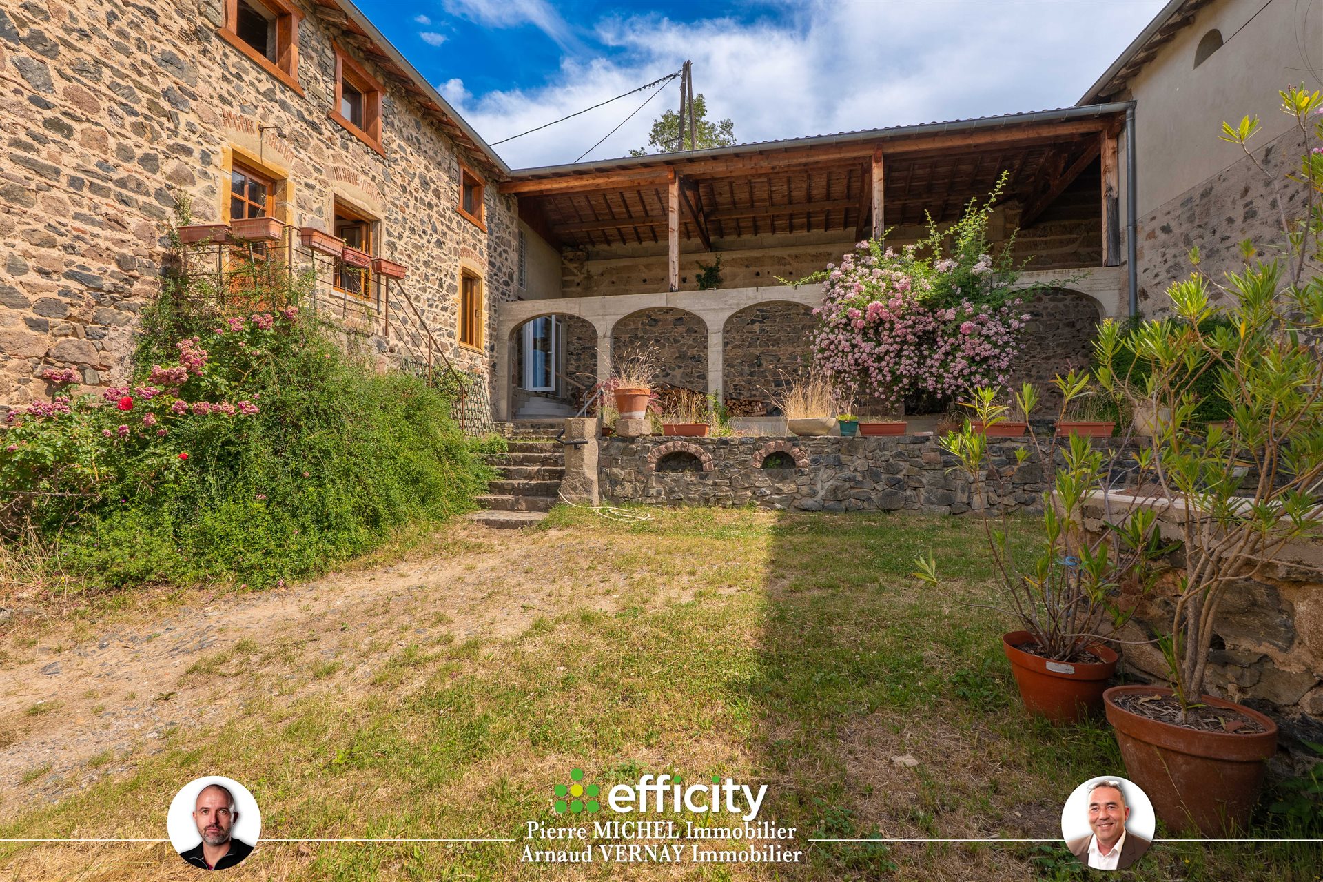 Maison à vendre, 243m², Montrottier