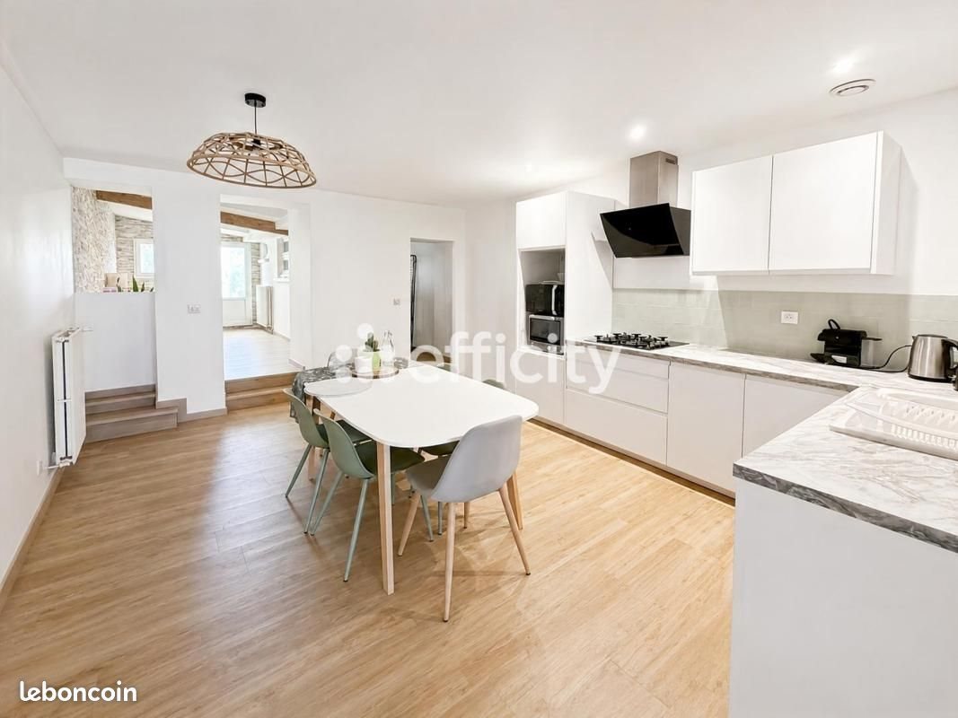 Maison à vendre, 125m², Saintes