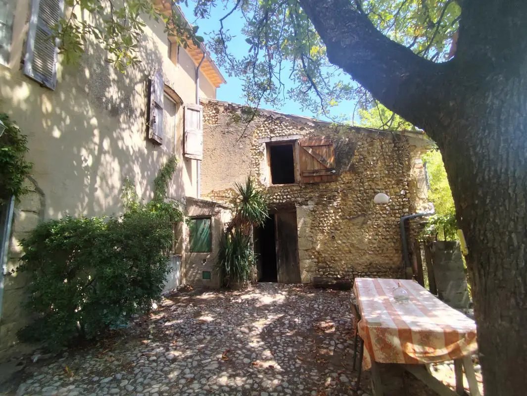 Maison à vendre, 8m², Puimoisson