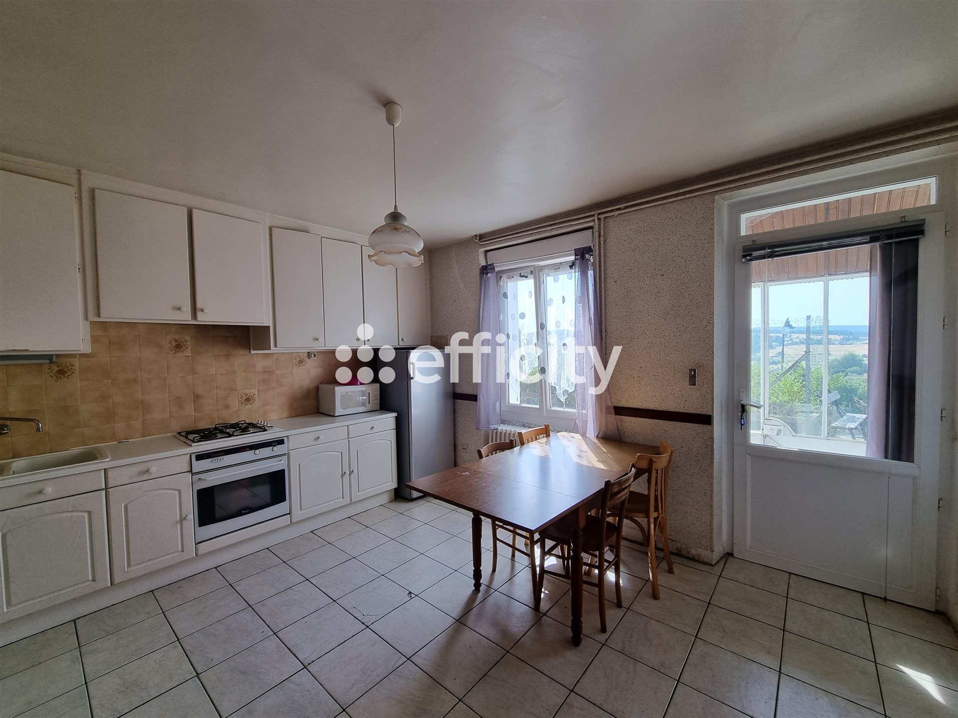 Maison à vendre, 90m², Saint-Alban-sur-Limagnole