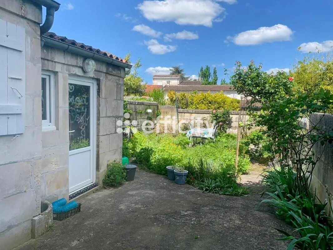 Appartement à vendre, 175m², Saintes