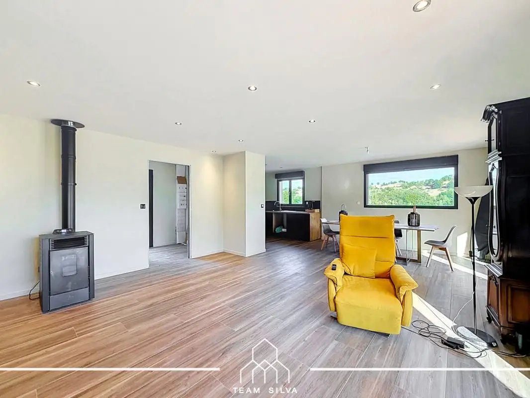 Maison à vendre, 110m², Chambost-Longessaigne