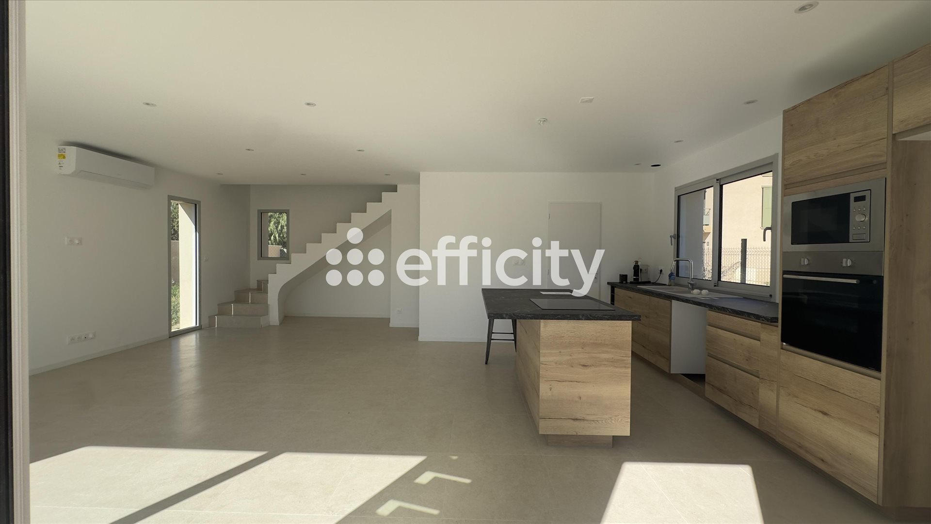 Maison à vendre, 4m², Mazan
