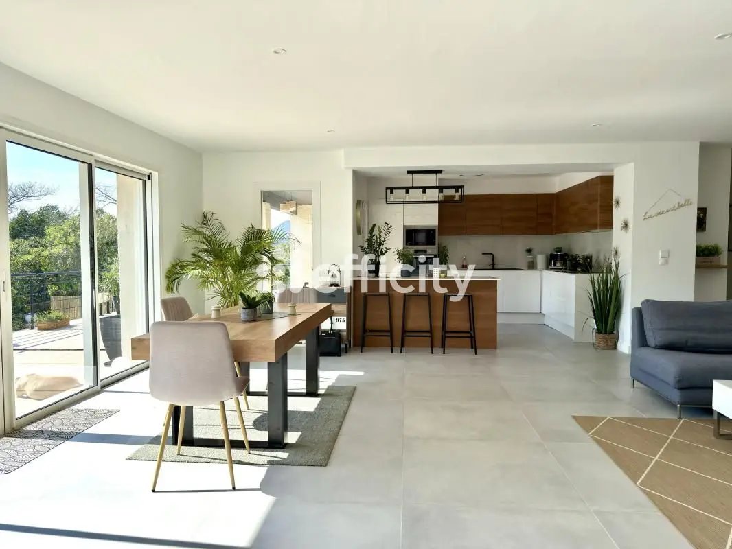 Maison à vendre, 150m², Mandelieu-la-Napoule