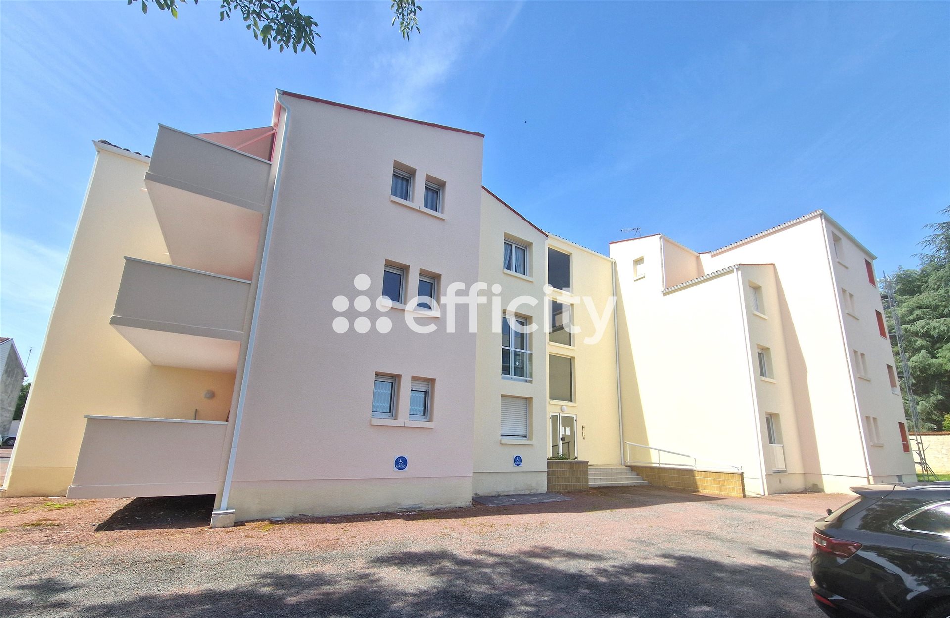 Appartement à vendre, 59m², Saintes
