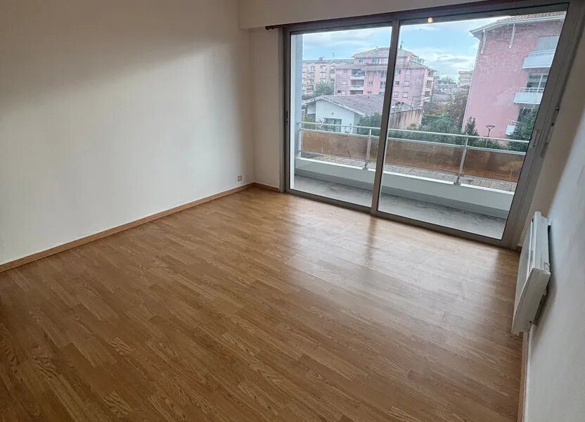 Appartement à louer, 42m², Dax