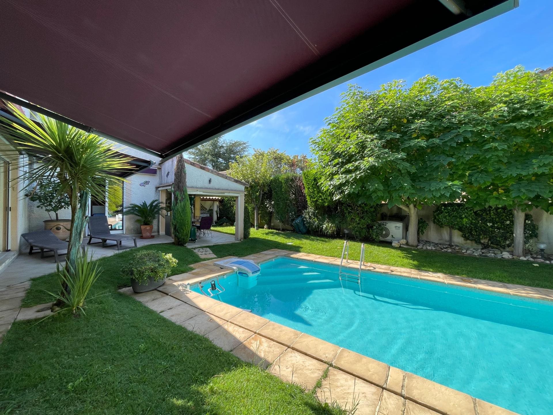 Maison à vendre, 174m², Saint-Mamert-du-Gard