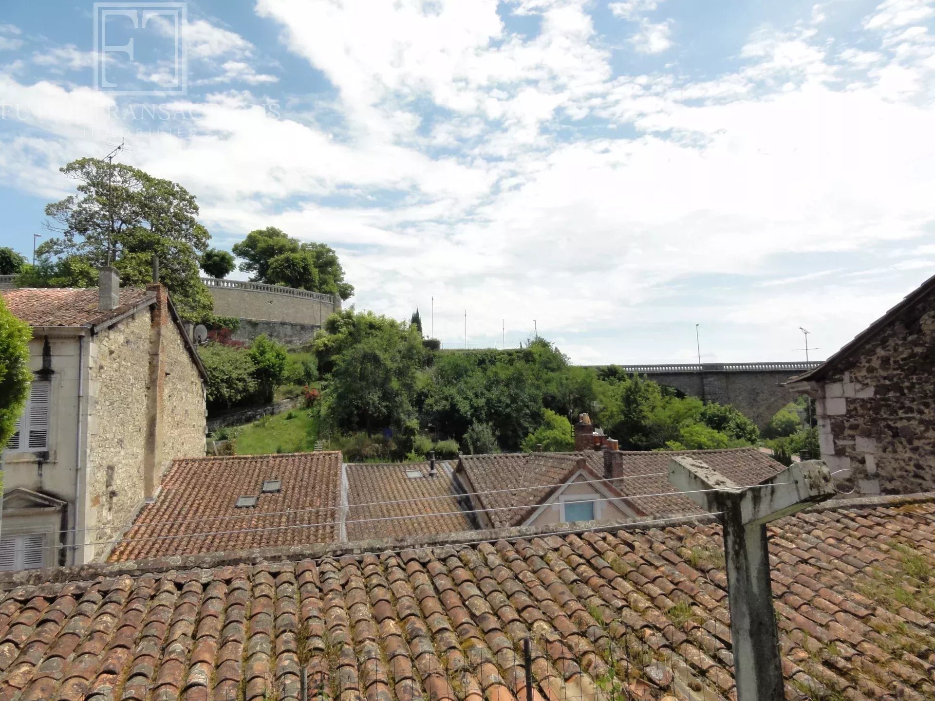 Maison à vendre, 72m², Nontron