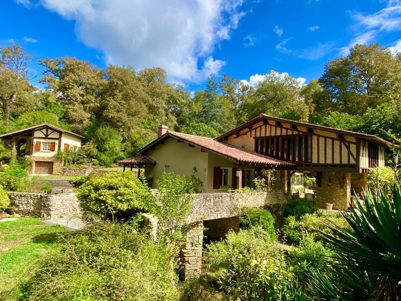 Maison à vendre, 174m², Bougue